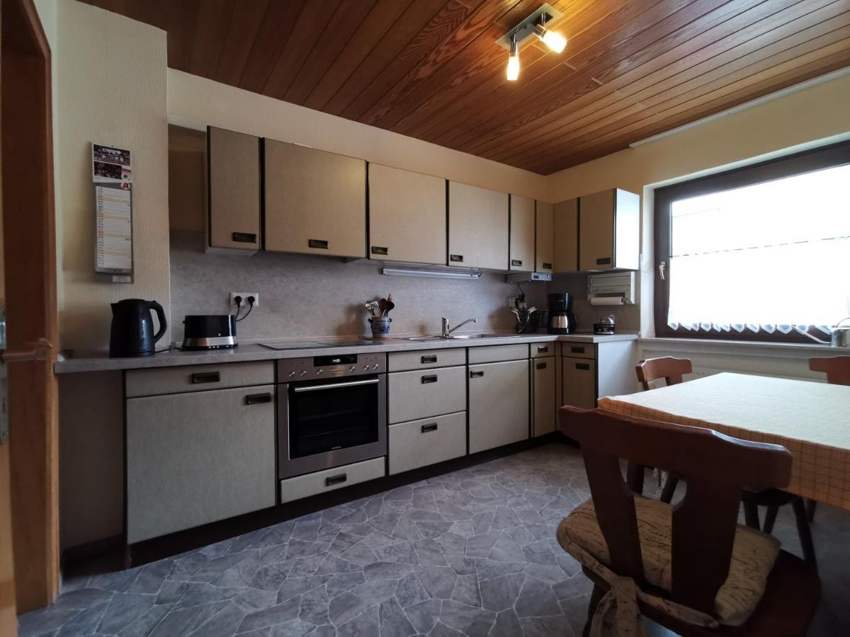 Ferienwohnung Moselblick ブルッティヒ・ファンケル エクステリア 写真