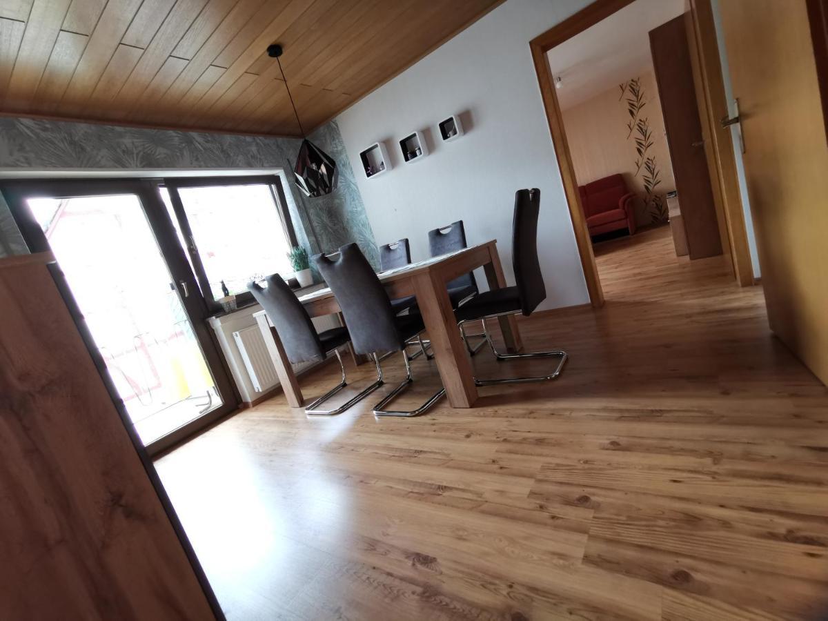 Ferienwohnung Moselblick ブルッティヒ・ファンケル エクステリア 写真
